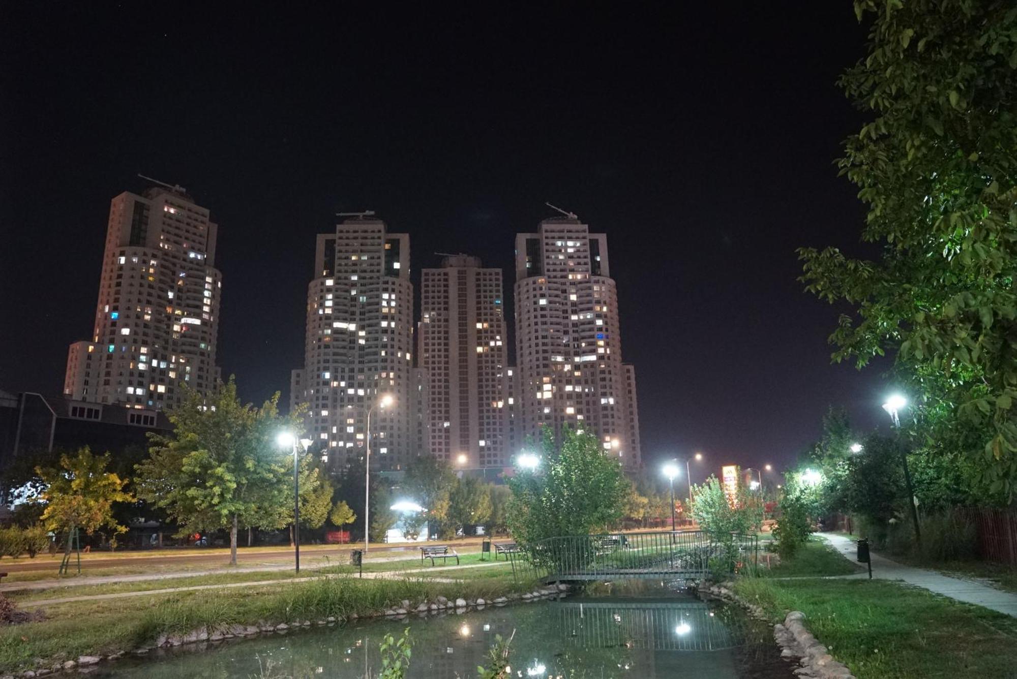 Skopje Sky City 19Th Floor Twin & 12Th Floor & 25Th & 33 Floor Apartments & With Pool & Spa & Gym & Parking Included In Price Екстер'єр фото