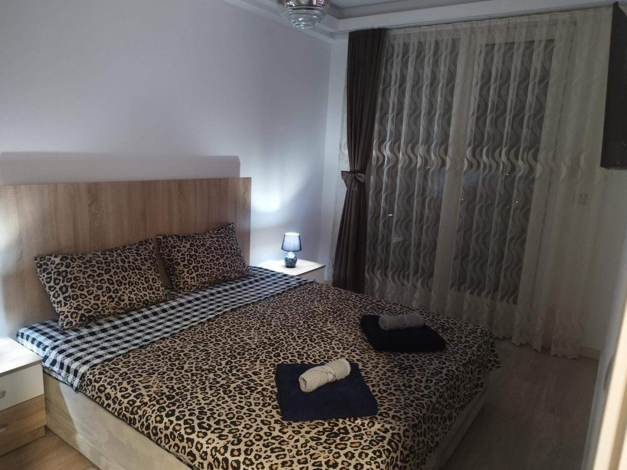 Skopje Sky City 19Th Floor Twin & 12Th Floor & 25Th & 33 Floor Apartments & With Pool & Spa & Gym & Parking Included In Price Екстер'єр фото